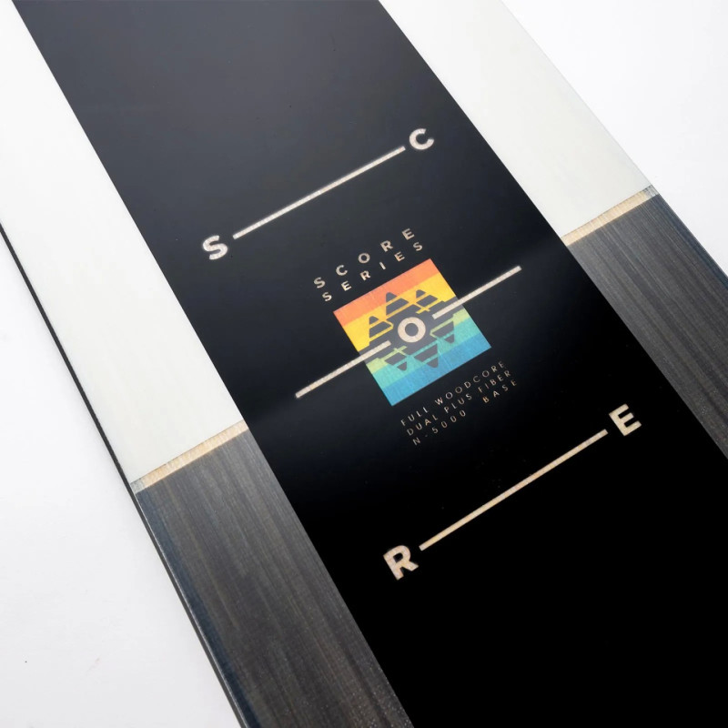 SNOWBOARD NIDECKER SCORE,